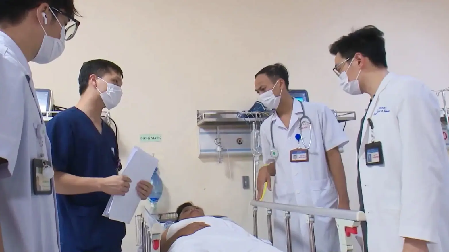 Điều động, luân chuyển 1.000 bác sĩ về trạm y tế xã